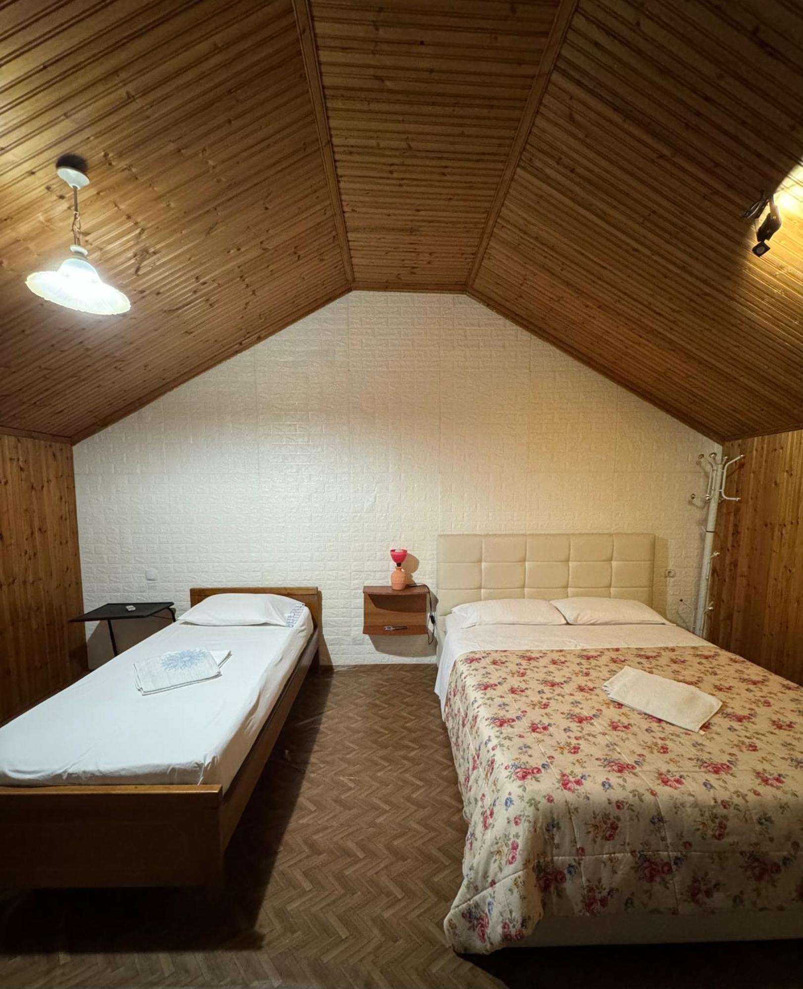 Holiday Guest-House Përmet Esterno foto